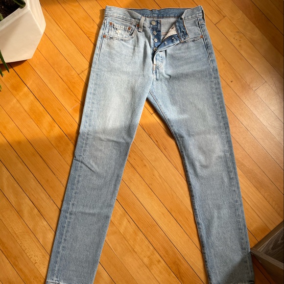 Levi’s 501 Skinny Jeans - Button Fly - Authentic Denim - Size 26x30 - retail $98 - Picture 3 of 13